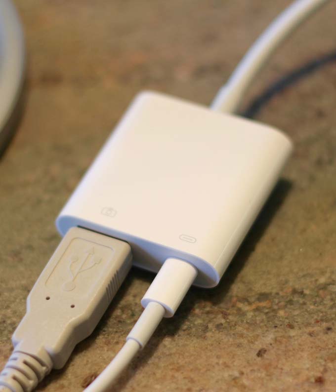 Apple 10-watt usb power adapter for ipad